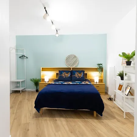 Near Lyon, Transportation And Shops - Entire Place Is Yours 圣热尼拉瓦勒